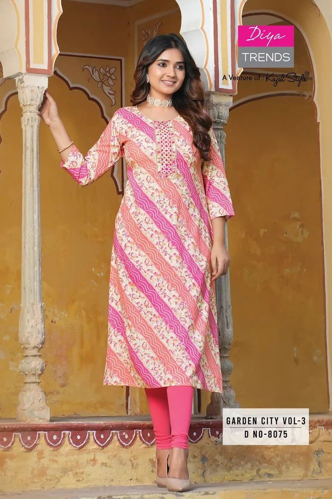 Designer Ladies Kurti - Image 3