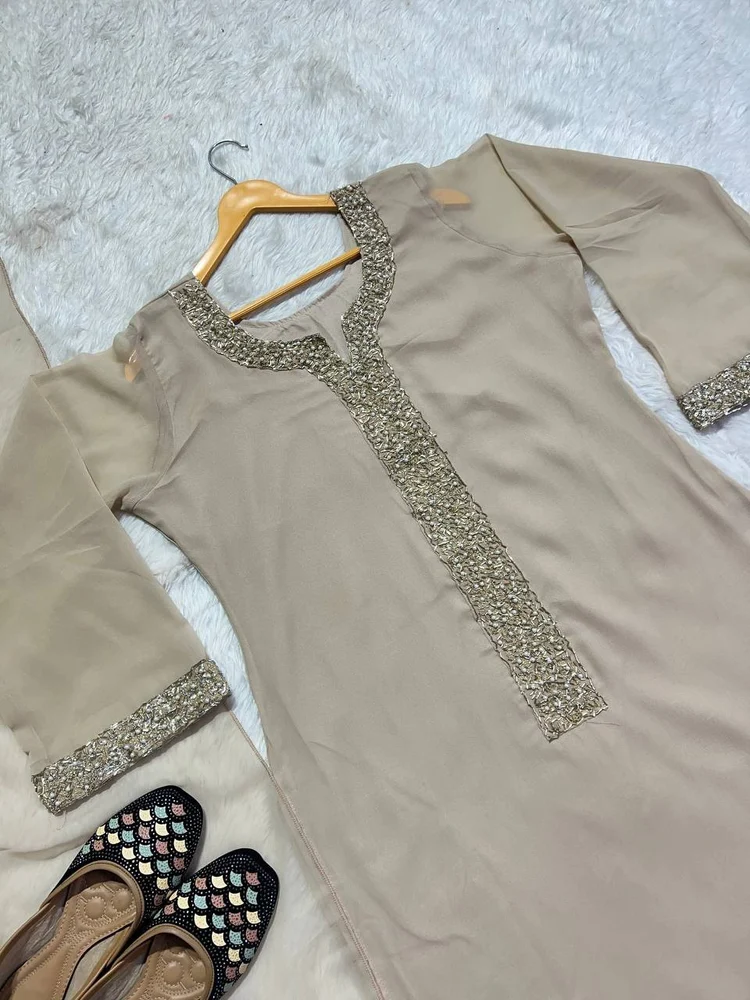 Kurti Pent With Dupatta - Image 2