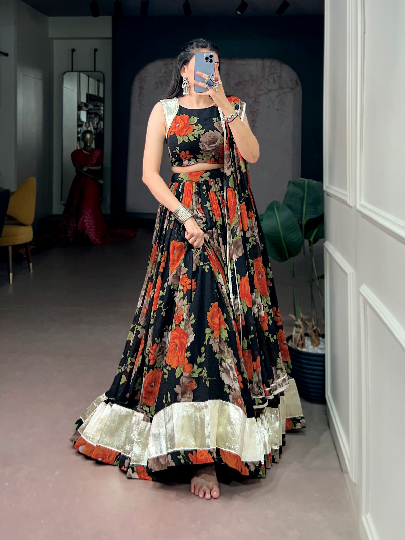 Lahenga Choli - Image 3