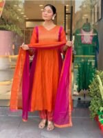 Kurti Pent Dupatta